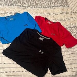 Under Armour Short Sleeve Tech Tee Trio in Blue, Red, Black EUC Men’s M